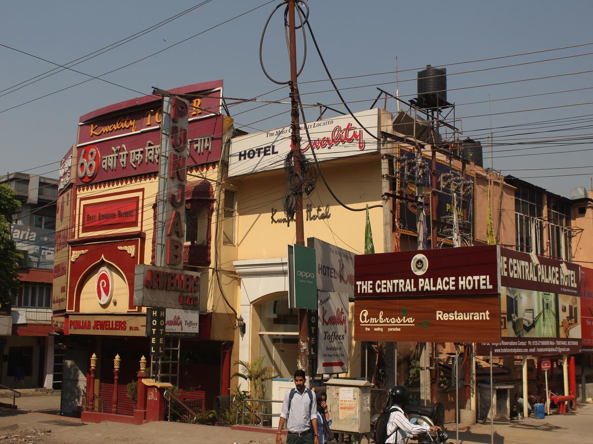Oyo 5232 Kwality Hotel Dehradun Exterior photo